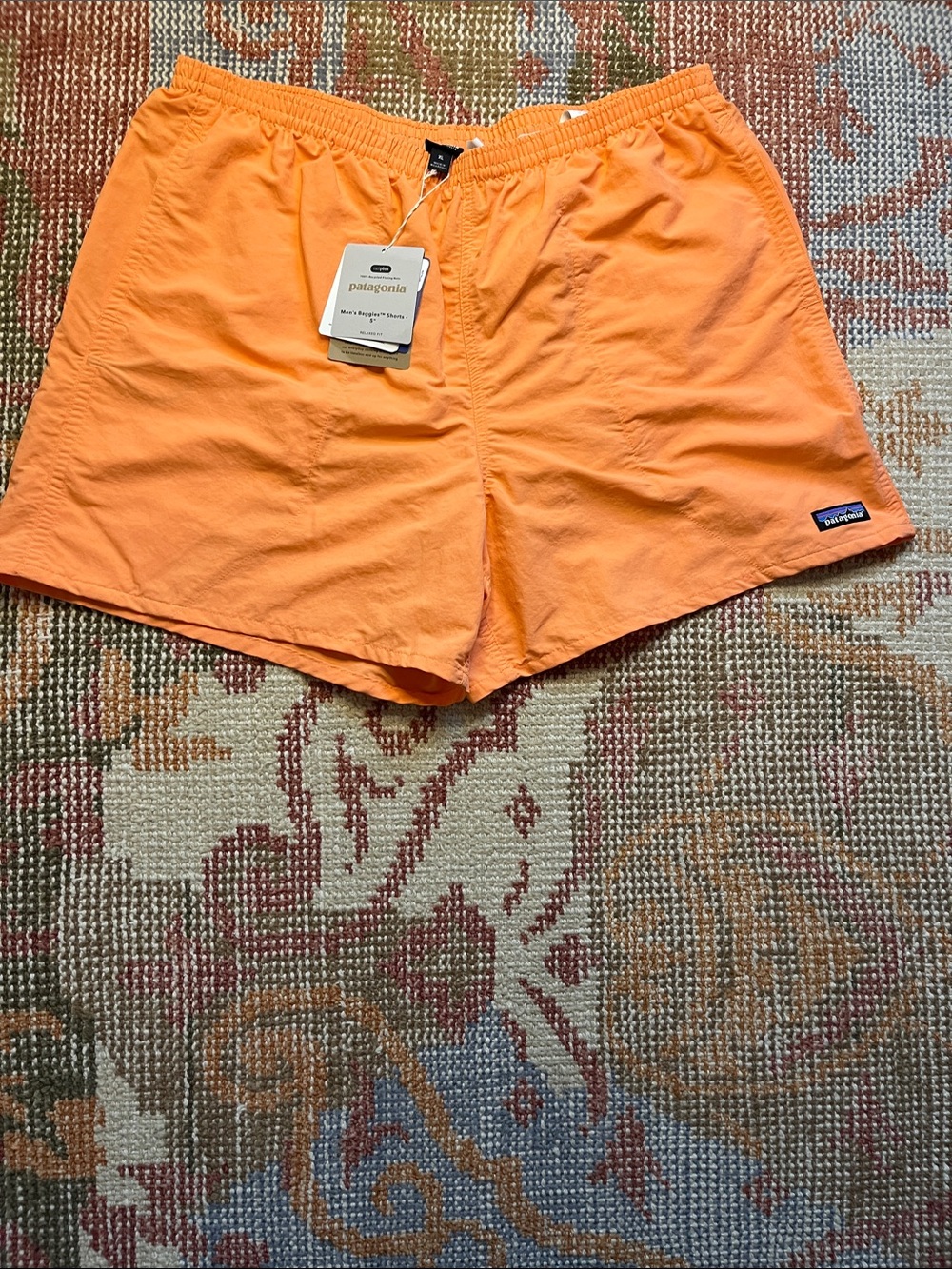 NWT Patagonia Men’s Baggies 5 Inch Shorts Tigerlily Orange Size XL